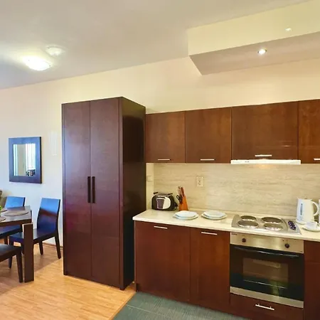 Bratanov Garden Of Eden Apartment