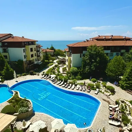 Bratanov Garden Of Eden Apartment *